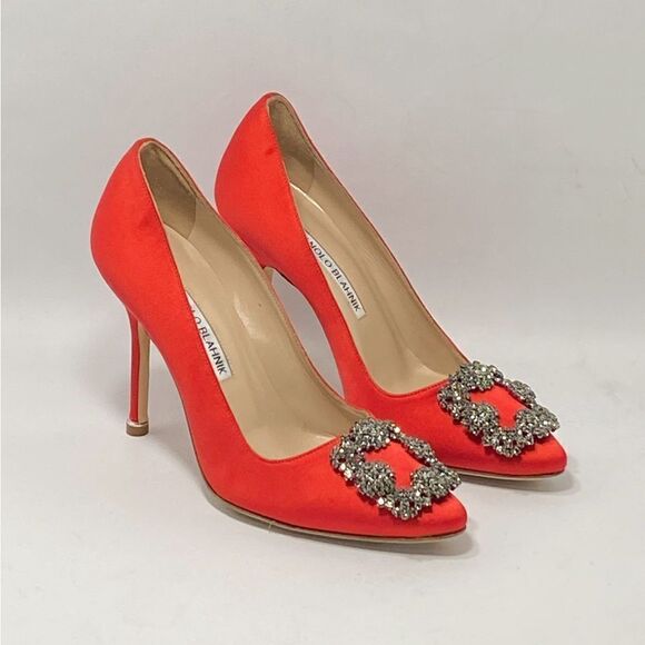 Manolo Blahnik Hangisi 105MM Embellished Satin Pumps size 35.5 - Picture 3 of 15